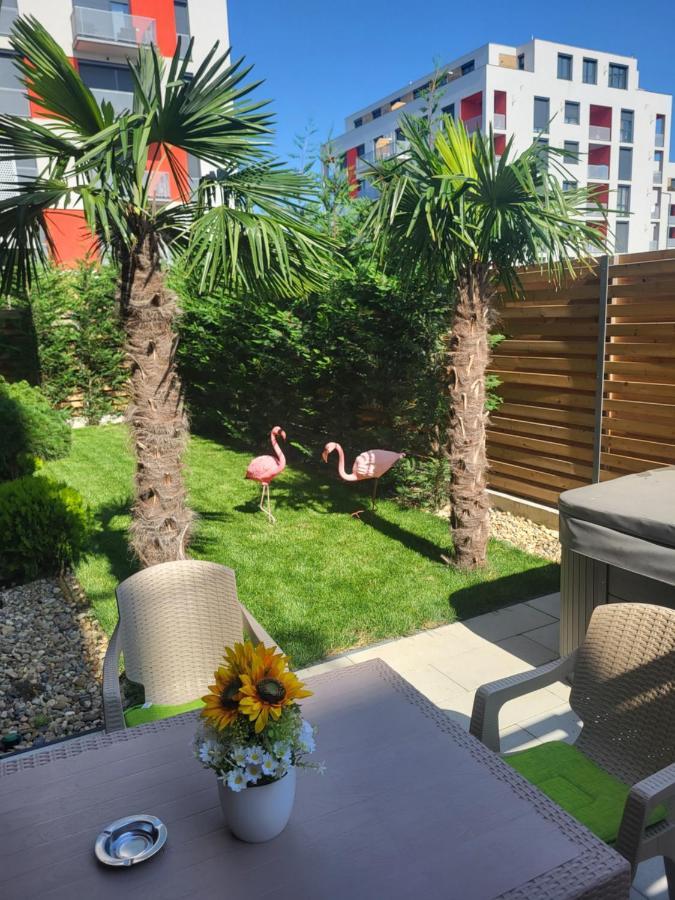 Sika Garden Apartment Arad